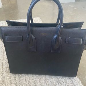 CLASSIC SAC DE JOUR SMALL IN SMOOTH LEATHER